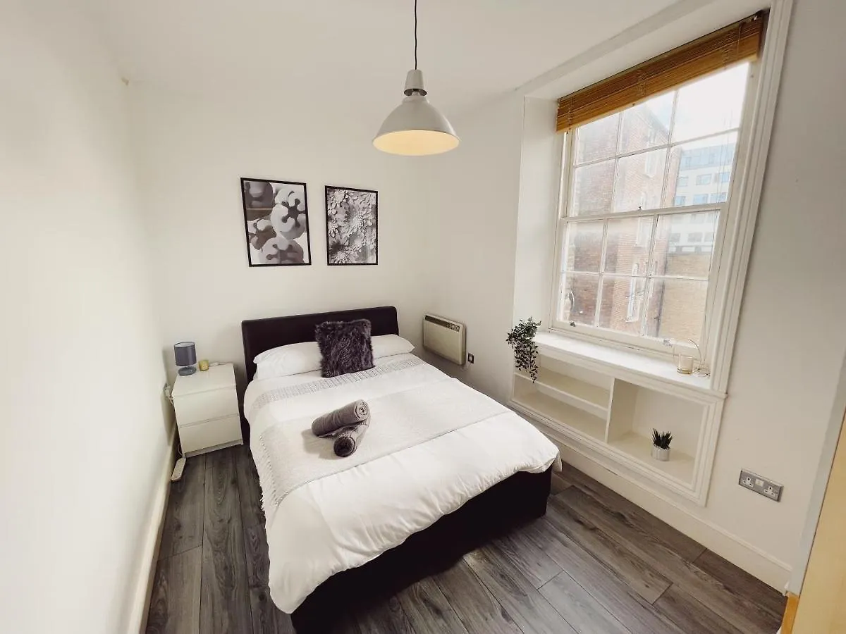 Newcastle City Centre, Two Bedroom, Sleeps 6 0*, ניוקאסל